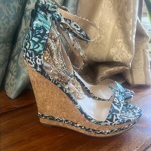 Stylish Blue Patterned Wedge Sandals